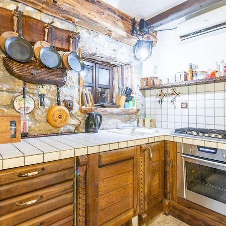 Appartamento Stone House Srida Baška Voda Esterno foto