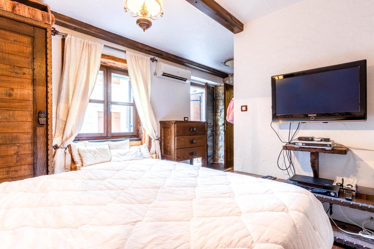 Appartamento Stone House Srida Baška Voda Esterno foto