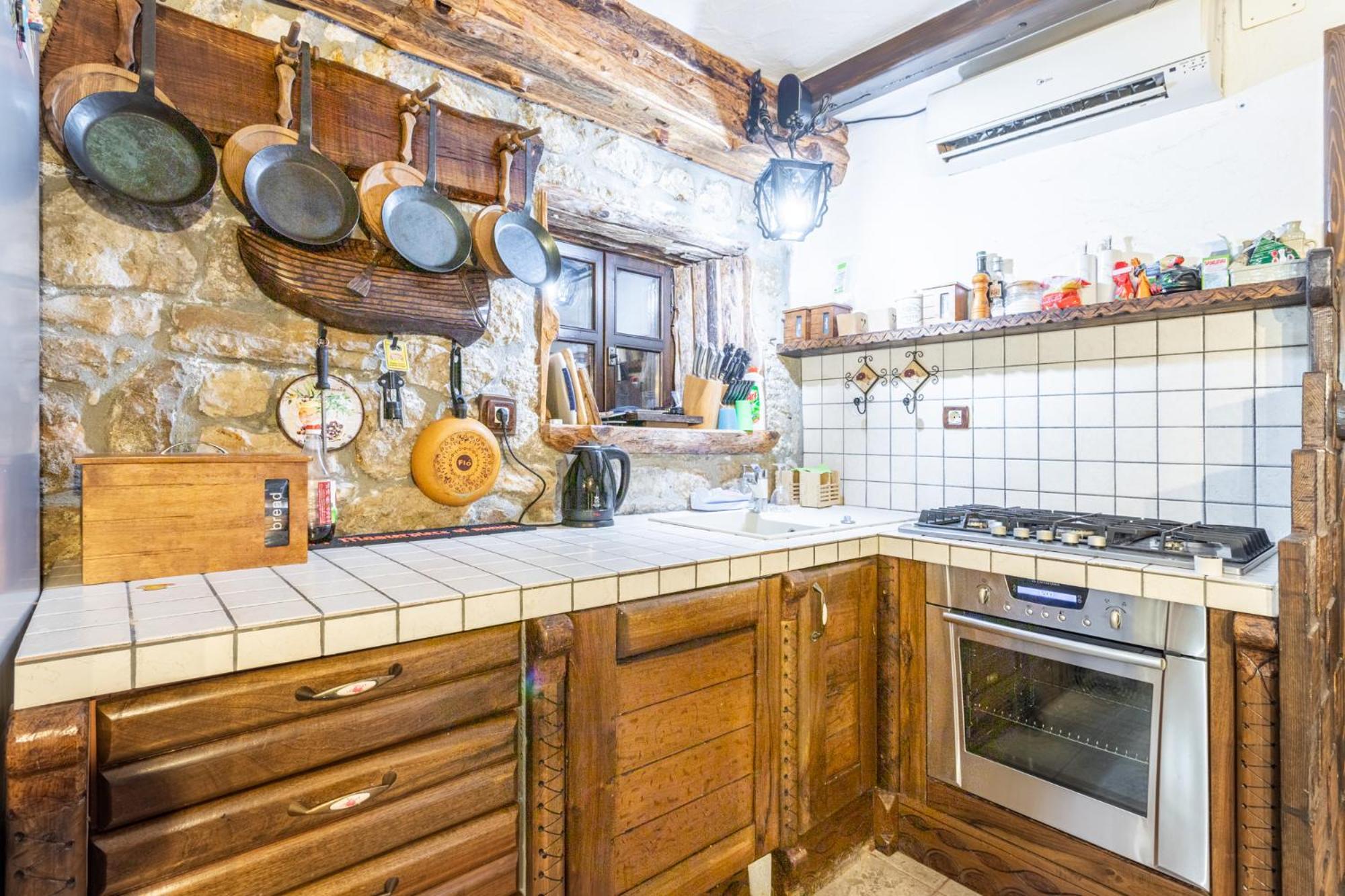 Appartamento Stone House Srida Baška Voda Esterno foto
