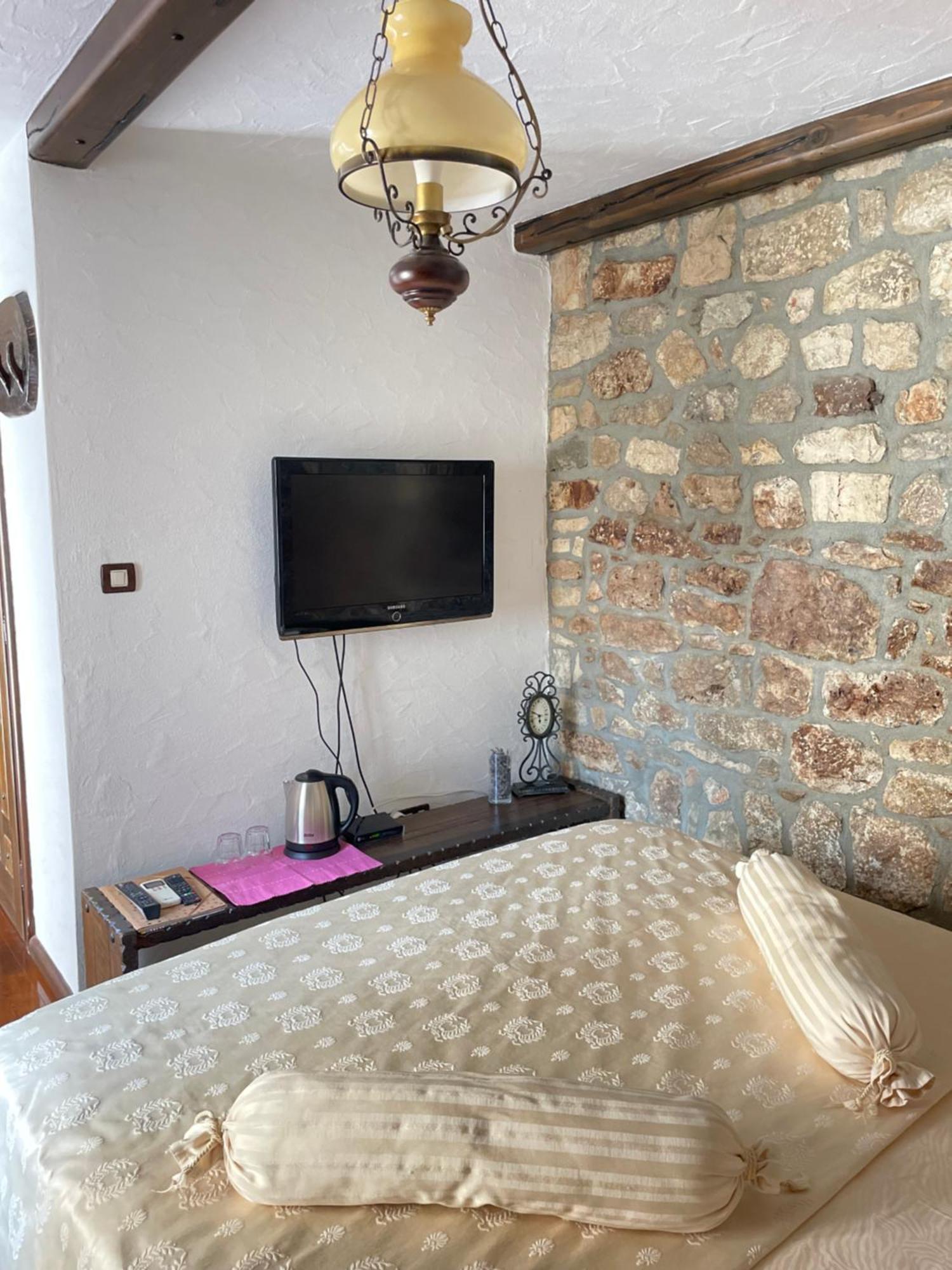 Appartamento Stone House Srida Baška Voda Esterno foto